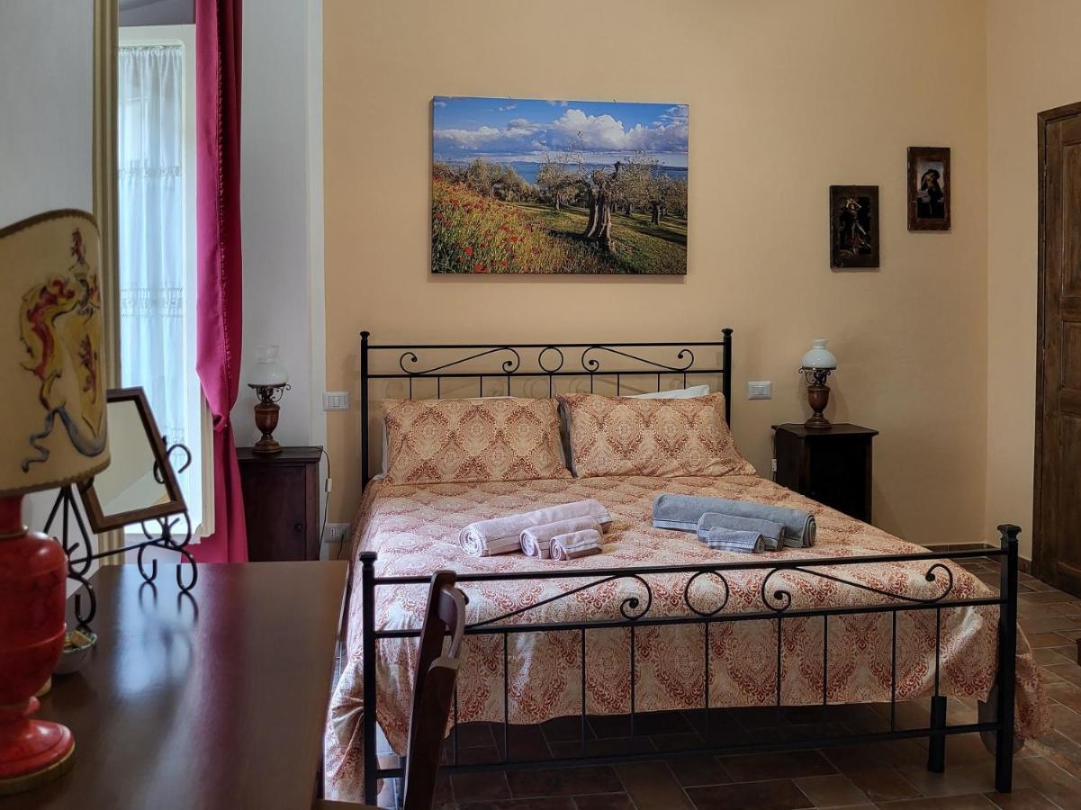 Bed and Breakfast Il Rifugio Dell'Artista Passignano sul Trasimeno Exterior foto